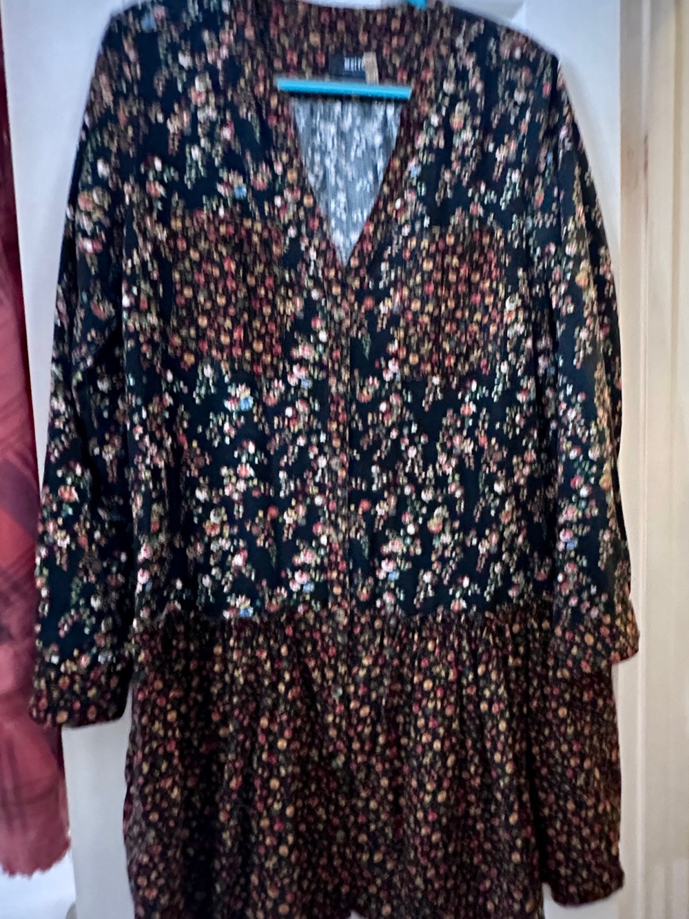Maeve by Anthropologie - Women's Black Floral V-Neck Drp Waist Dress